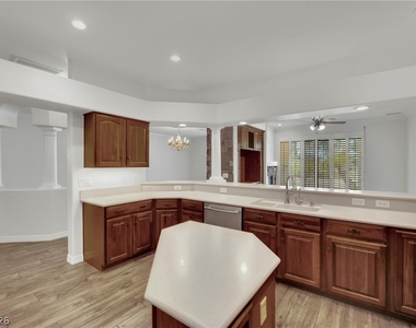 8765 Carlitas Joy Court - Photo Thumbnail 13