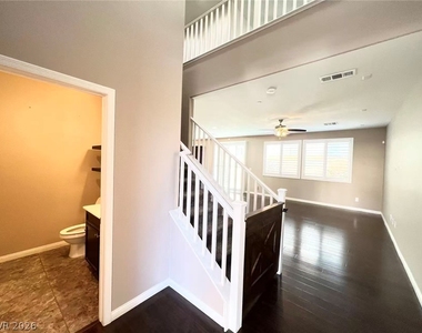 3621 Vino Biano Avenue - Photo Thumbnail 2