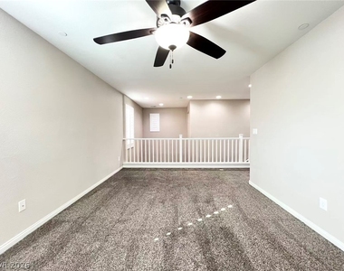 3621 Vino Biano Avenue - Photo Thumbnail 10