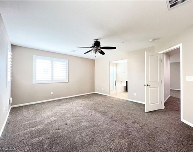 3621 Vino Biano Avenue - Photo Thumbnail 11
