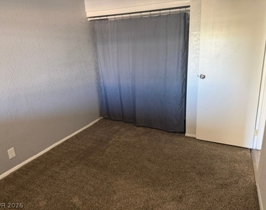 2613 N Decatur Boulevard - Photo Thumbnail 9