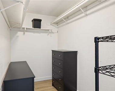 4162 Ridgewood Avenue - Photo Thumbnail 19