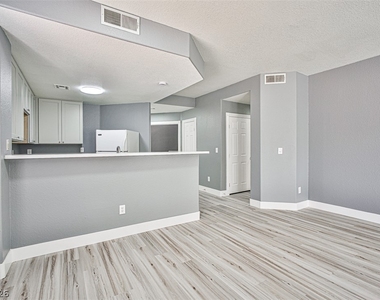 5125 W Reno Avenue - Photo Thumbnail 2