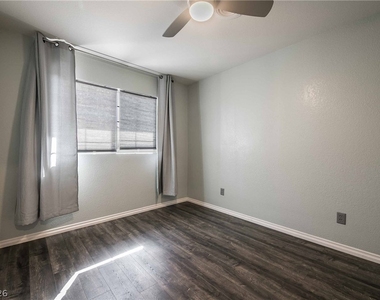 836 N 21st Street - Photo Thumbnail 11