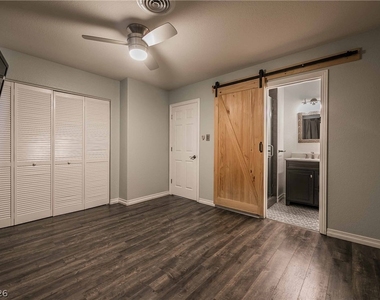 836 N 21st Street - Photo Thumbnail 8