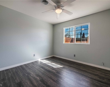 836 N 21st Street - Photo Thumbnail 13