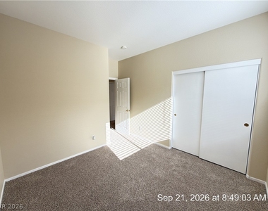 2801 Bahama Point Avenue - Photo Thumbnail 26