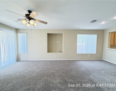 2801 Bahama Point Avenue - Photo Thumbnail 16