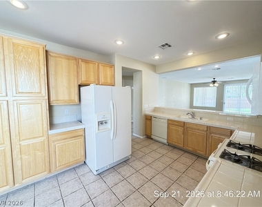 2801 Bahama Point Avenue - Photo Thumbnail 10