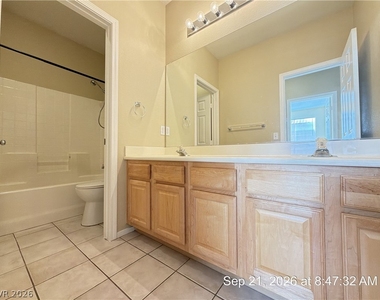2801 Bahama Point Avenue - Photo Thumbnail 25