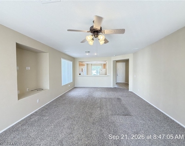 2801 Bahama Point Avenue - Photo Thumbnail 14