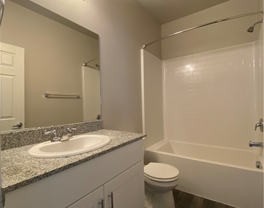 4650 Blaise Avenue - Photo Thumbnail 11
