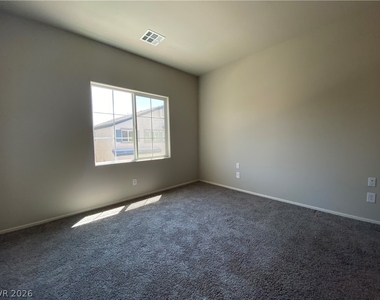 4650 Blaise Avenue - Photo Thumbnail 6
