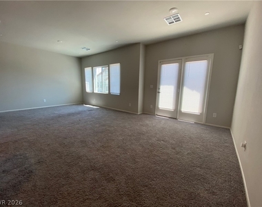4650 Blaise Avenue - Photo Thumbnail 4