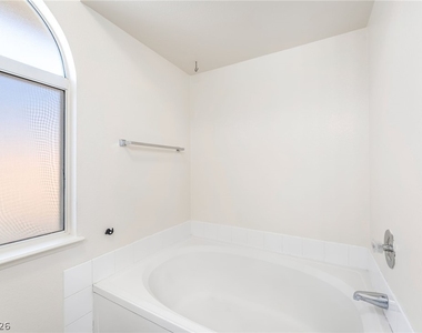 1829 Vaccaro Place - Photo Thumbnail 15