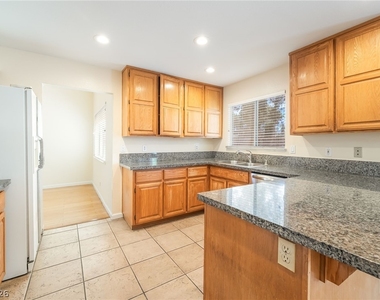 1829 Vaccaro Place - Photo Thumbnail 27