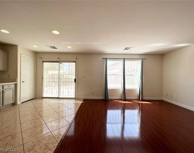 5717 W Dewey Drive - Photo Thumbnail 3
