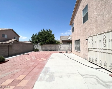 5717 W Dewey Drive - Photo Thumbnail 26