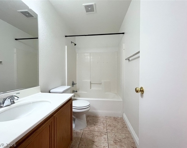 5717 W Dewey Drive - Photo Thumbnail 16