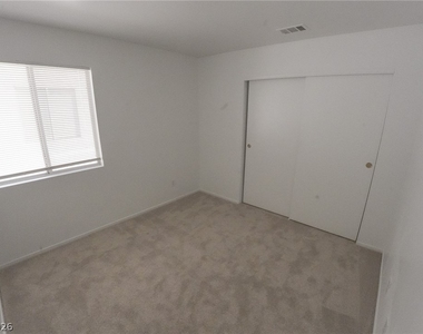 1014 Havenworth Avenue - Photo Thumbnail 10