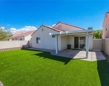 1014 Havenworth Avenue - Photo Thumbnail 9