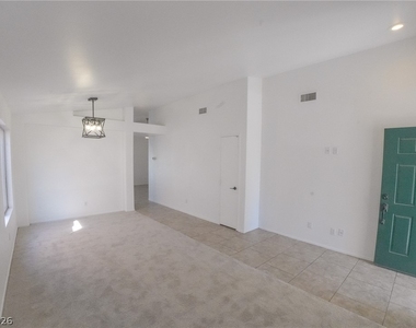 1014 Havenworth Avenue - Photo Thumbnail 3