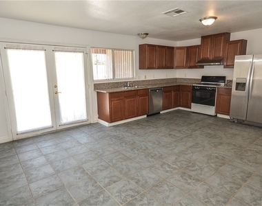 6772 Carrera Drive - Photo Thumbnail 6