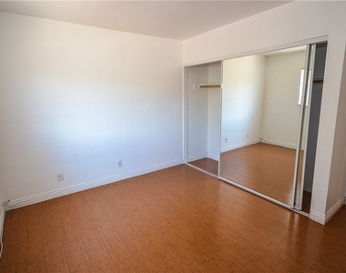 6772 Carrera Drive - Photo Thumbnail 15