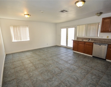 6772 Carrera Drive - Photo Thumbnail 5