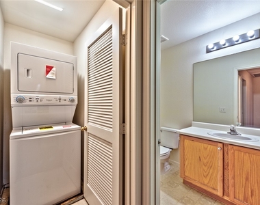 9219 Hollander Avenue - Photo Thumbnail 8