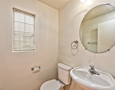 9219 Hollander Avenue - Photo Thumbnail 4