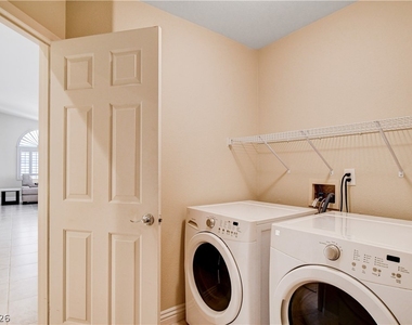 2521 Citrus Garden Circle - Photo Thumbnail 14