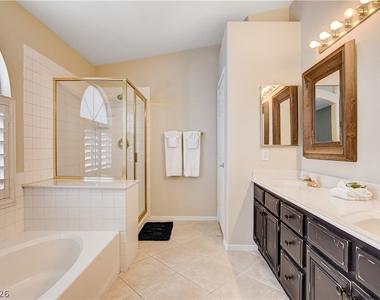 2521 Citrus Garden Circle - Photo Thumbnail 10