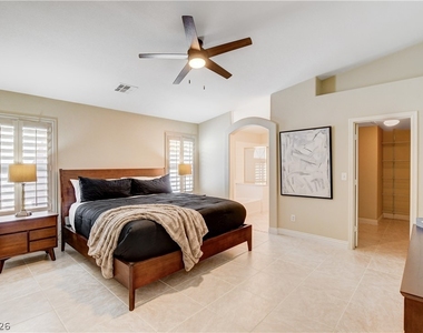 2521 Citrus Garden Circle - Photo Thumbnail 6