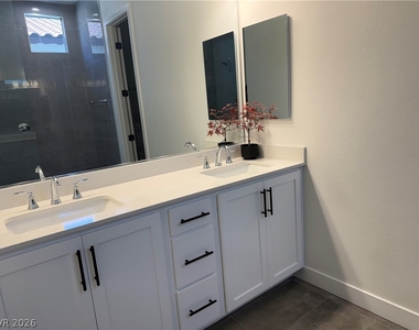 127 Hudson Terrace Lane - Photo Thumbnail 17