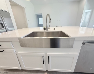 127 Hudson Terrace Lane - Photo Thumbnail 10