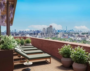 2035 5th Avenue - Photo Thumbnail 14
