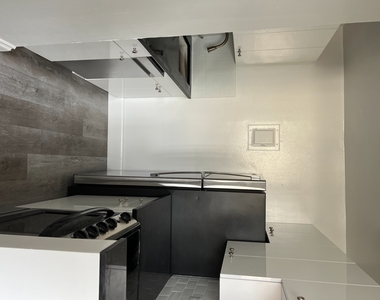  West 34th Street - Photo Thumbnail 10
