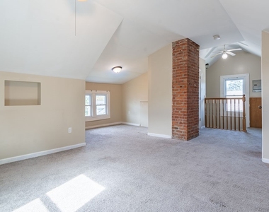 325 S Midler Avenue - Photo Thumbnail 23