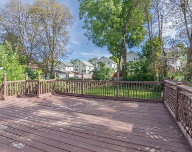 325 S Midler Avenue - Photo Thumbnail 28