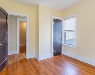 325 S Midler Avenue - Photo Thumbnail 18