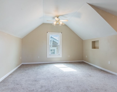 325 S Midler Avenue - Photo Thumbnail 25