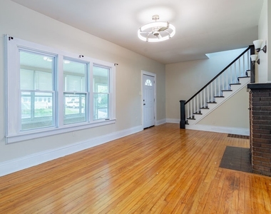 325 S Midler Avenue - Photo Thumbnail 6