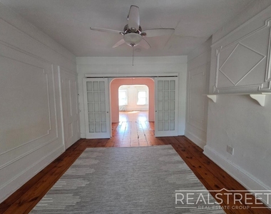 27 Cheever Place - Photo Thumbnail 8