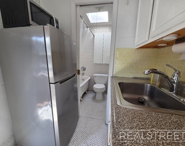 27 Cheever Place - Photo Thumbnail 4