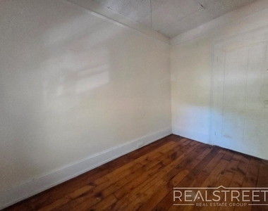 27 Cheever Place - Photo Thumbnail 10
