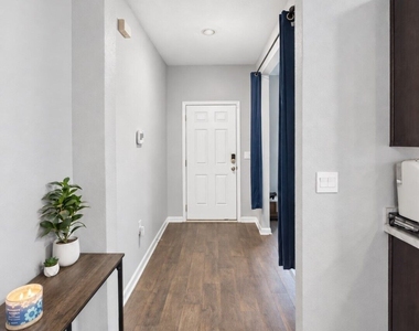 93 Landing Boulevard - Photo Thumbnail 2