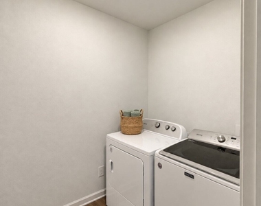93 Landing Boulevard - Photo Thumbnail 21