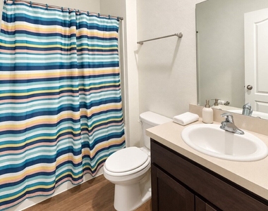 93 Landing Boulevard - Photo Thumbnail 9