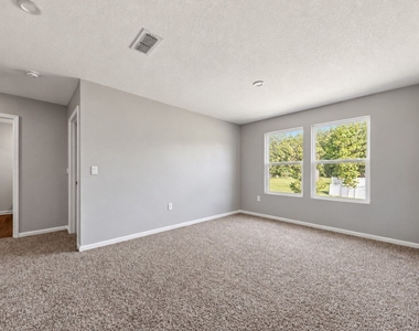 93 Landing Boulevard - Photo Thumbnail 11